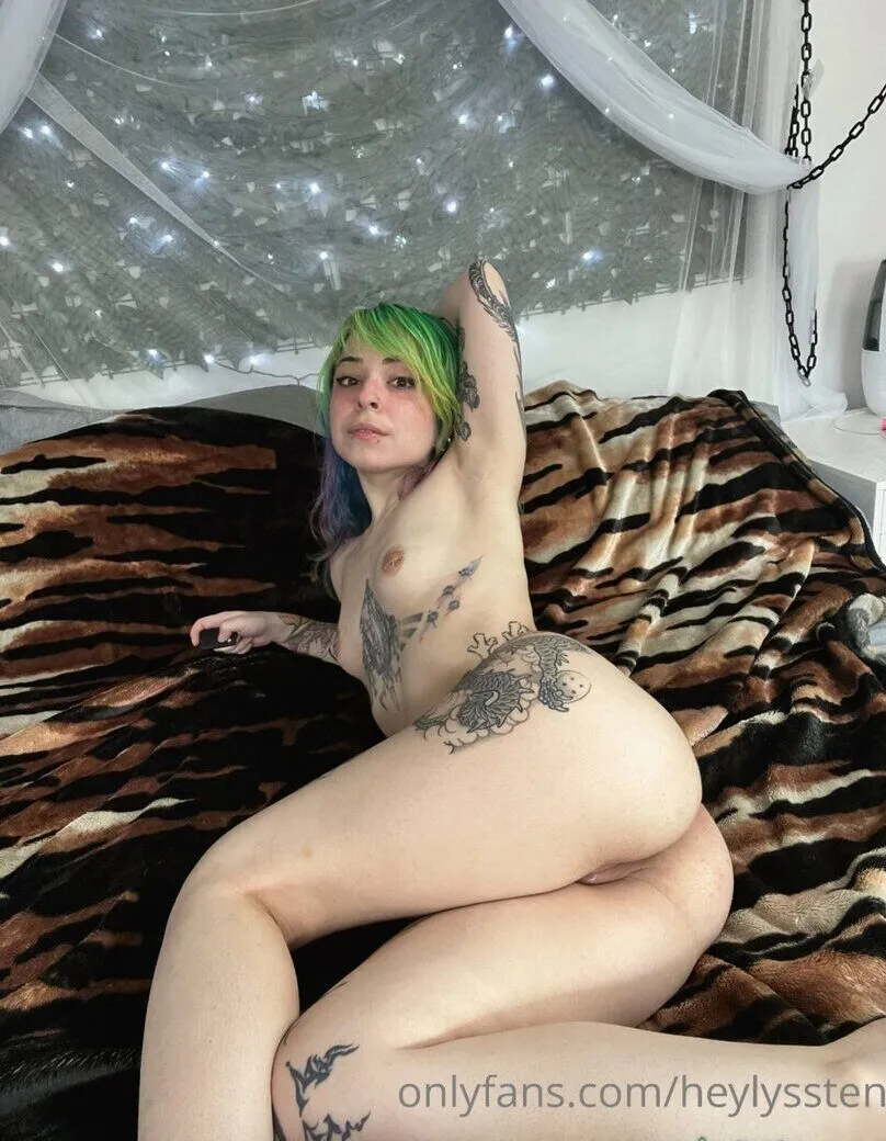 HeyLyssten Lingerie Booty Tease OnlyFans Video